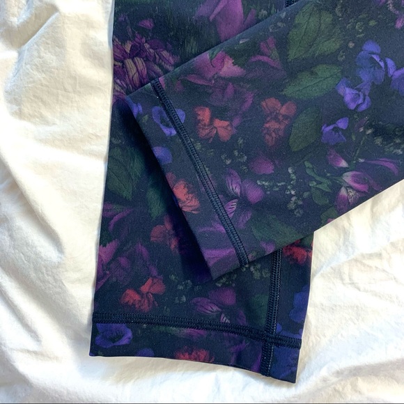 Lululemon Wunder Under High Rise Crop Legging 21” 
in Frozen Flourish Multi 4 - Picture 11 of 12